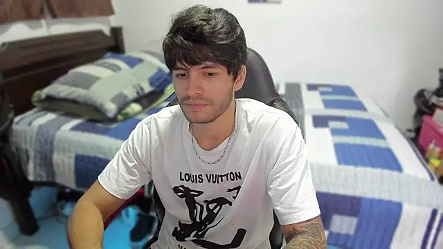 justin stark7 online show from December 29, 2024, 1:02 am