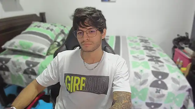 justin stark7 online show from March 4, 2025, 11:22 pm