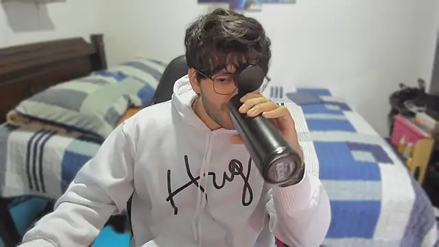 justin stark7 online show from March 14, 2025, 11:22 pm