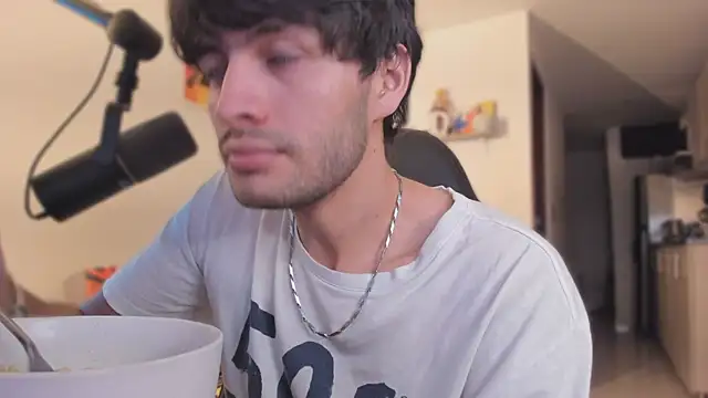 justin stark7 online show from September 25, 2025, 11:19 pm