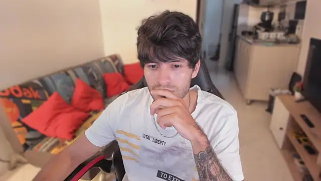 justin stark7 online show from September 26, 2025, 9:08 pm