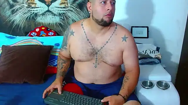 Michaell Myerss  online show from October 29, 2025, 1:46 pm