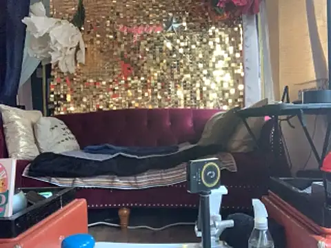 bigshh8 online show from April 21, 2026, 10:23 pm