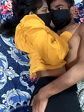 hottiess69 online show from December 3, 2024, 2:47 am