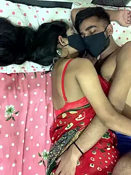 hottiess69 online show from September 13, 2025, 5:29 am