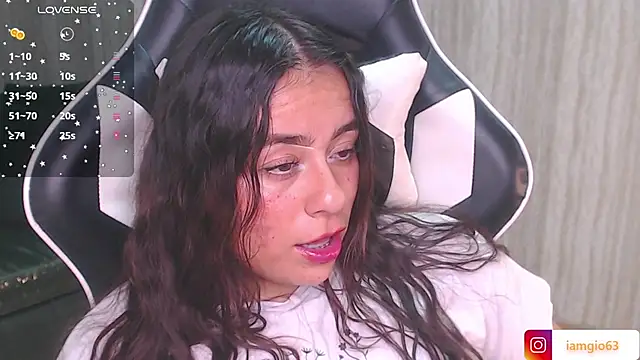 Georgina 1t online show from March 12, 2025, 2:56 pm