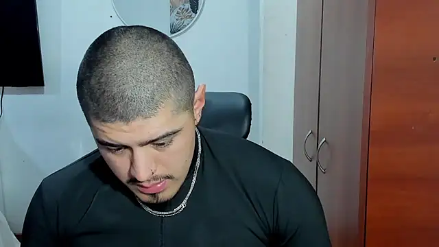 Baltazar Dupont online show from November 28, 2025, 11:02 am