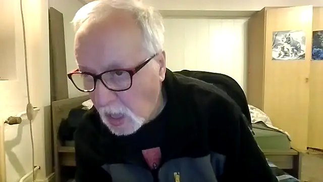 Snapshot of Sammy1660 chatting on May 1, 2026, 10:25 pm Sammy1660 online show from May 1, 2026, 10:25 pm