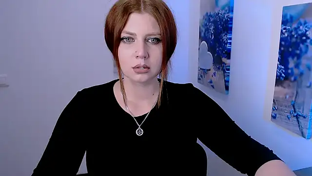 Lizzy Love online show from November 7, 2025, 11:54 am