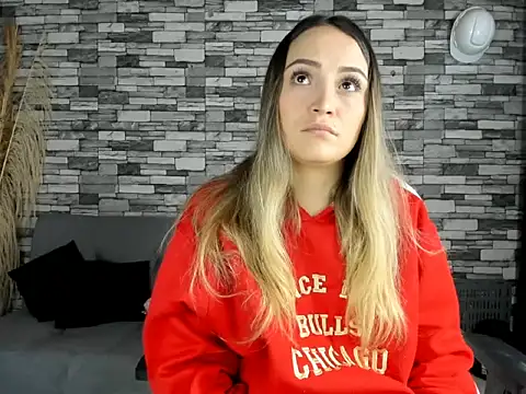 cindy love2 online show from October 2, 2025, 5:09 pm