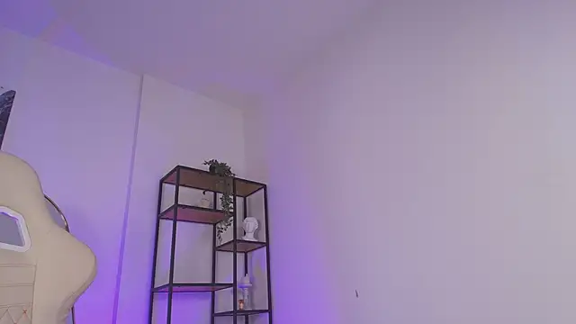 FoxieJullia online show from January 22, 2025, 9:02 am