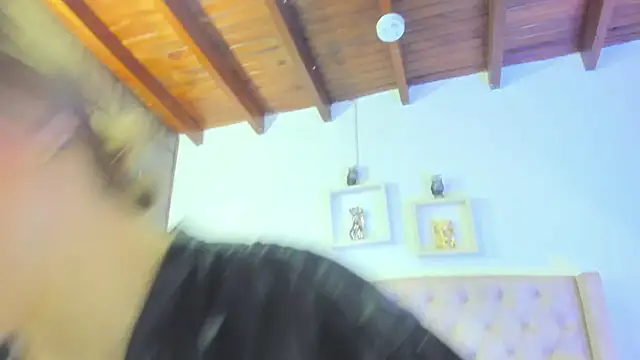 allisson m online show from January 25, 2025, 12:05 pm