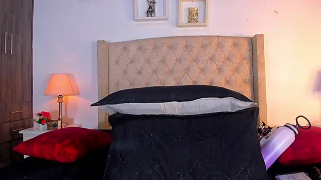 allisson m online show from January 8, 2026, 12:18 pm