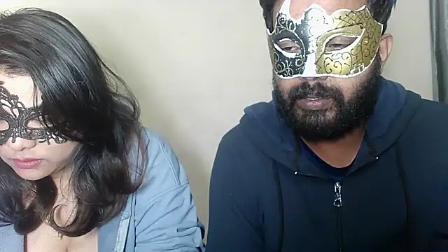 Cutehornycouples online show from December 4, 2025, 4:48 pm