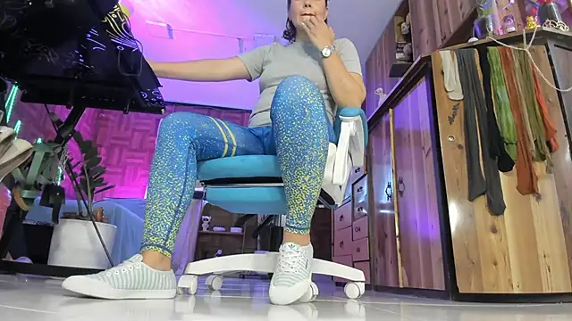 Cristina Vanegas631 online show from February 3, 2026, 7:19 pm