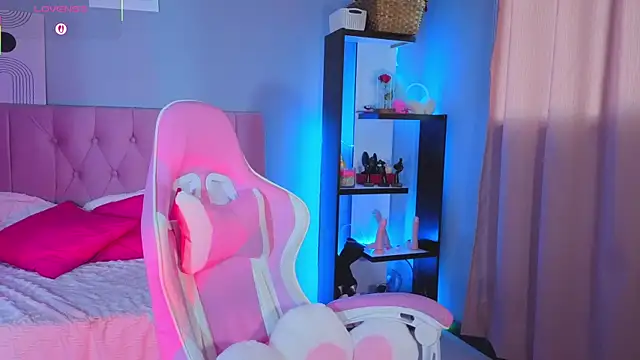 LoaLuxury online show from October 24, 2025, 5:31 pm