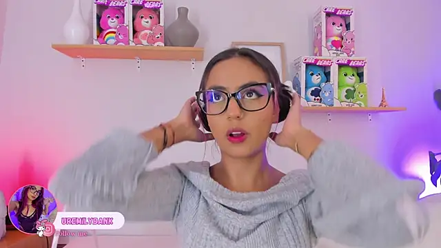 emily bank online show from September 19, 2025, 7:36 pm