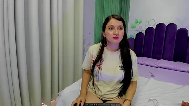 Emelyross  online show from February 22, 2025, 6:08 pm