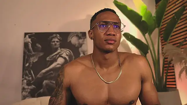 Logan Varela online show from February 3, 2025, 10:14 am