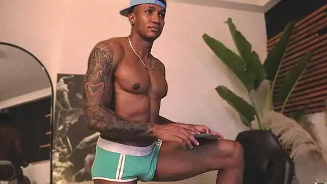 Logan Varela online show from February 13, 2025, 11:37 pm