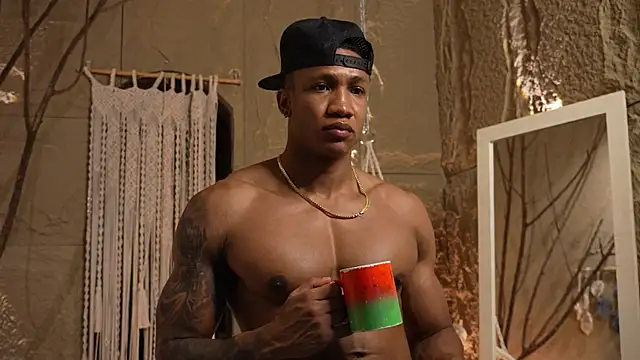 Logan Varela online show from September 19, 2025, 11:22 am