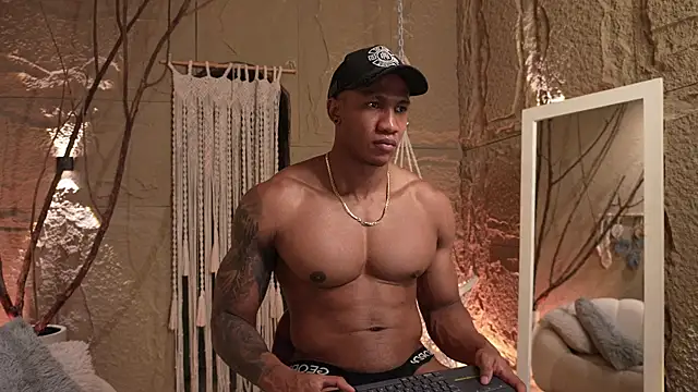 Logan Varela online show from September 24, 2025, 12:08 pm