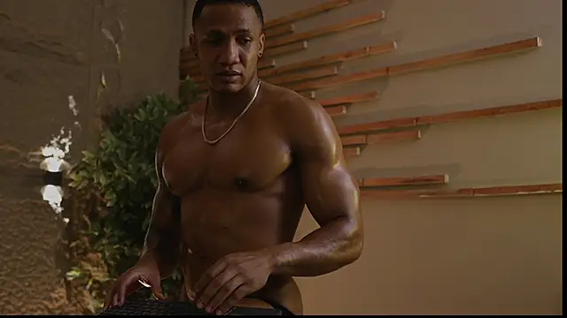 Logan Varela online show from October 1, 2025, 1:11 am