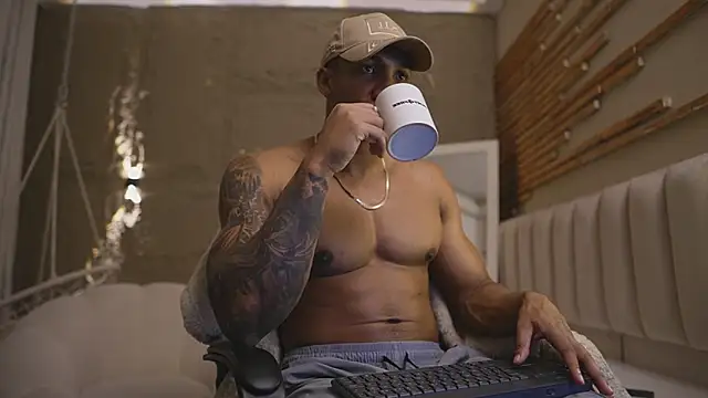 Logan Varela online show from April 6, 2026, 1:23 pm