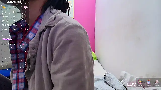 yourcuteneighbourr online show from January 4, 2025, 2:56 am