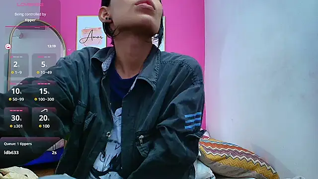 yourcuteneighbourr online show from January 17, 2025, 6:36 am