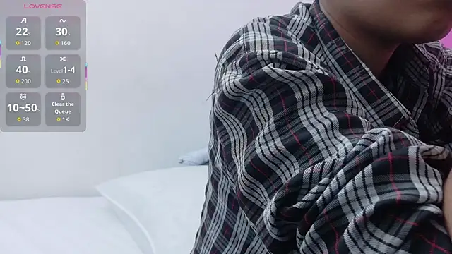 yourcuteneighbourr online show from October 29, 2025, 3:09 am