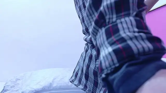 yourcuteneighbourr online show from December 23, 2025, 3:15 am