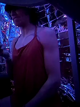 Snapshot of gurlnips chatting on February 21, 2025, 9:02 am gurlnips online show from February 21, 2025, 9:02 am