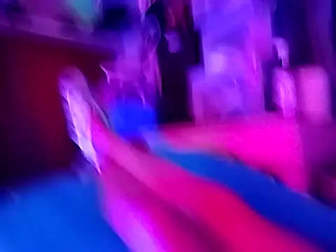 Snapshot of gurlnips chatting on October 14, 2025, 5:25 pm gurlnips online show from October 14, 2025, 5:25 pm