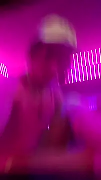 Snapshot of gurlnips chatting on March 3, 2026, 9:48 am gurlnips online show from March 3, 2026, 9:48 am