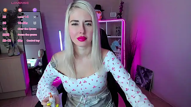 Snapshot of Mermaid_N chatting on May 26, 2026, 1:34 am Mermaid N online show from May 26, 2026, 1:34 am