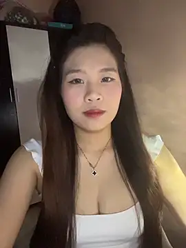 Bae1103 online show from January 18, 2026, 4:44 pm