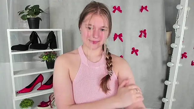 Rebecca Kelly online show from January 28, 2025, 9:40 pm