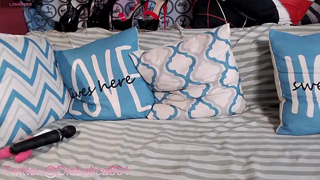 sara love89 online show from January 29, 2025, 6:39 pm