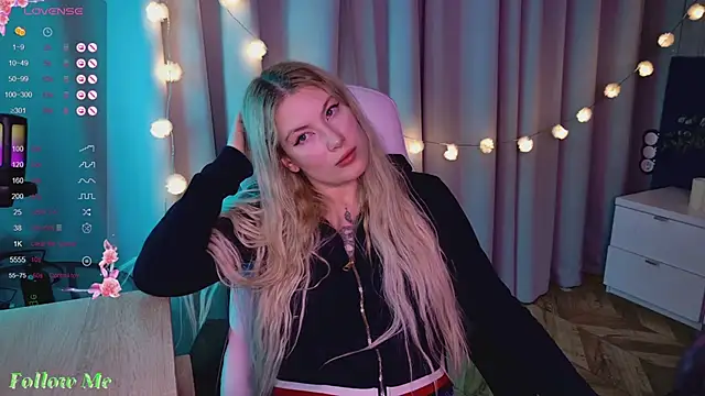 Liv Fay online show from February 27, 2025, 5:58 pm