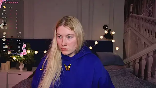 Liv Fay online show from March 1, 2025, 2:44 pm