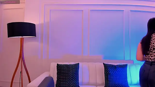 CelestePalmer  online show from March 18, 2025, 11:30 am