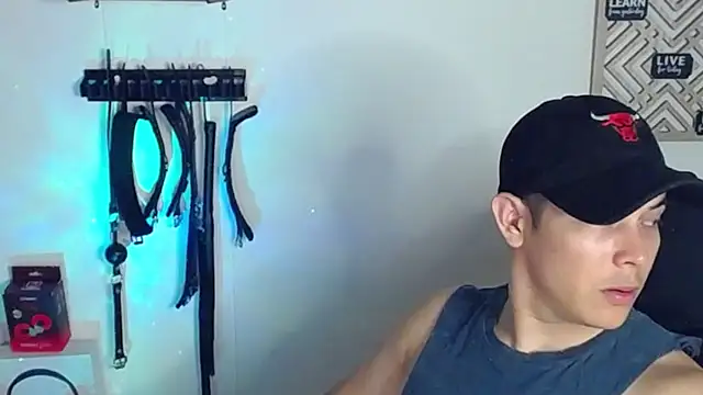 Alan hadid1 online show from January 29, 2025, 10:43 pm