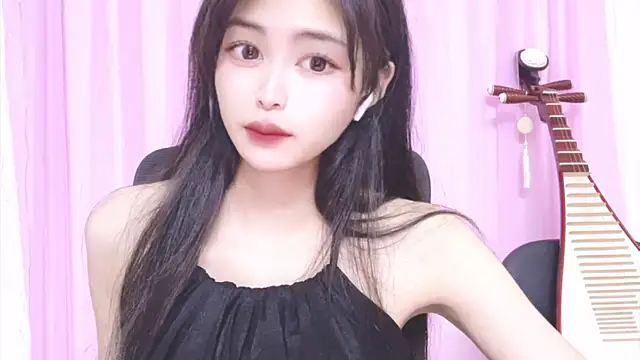 ---MIA--- online show from October 28, 2025, 2:20 pm