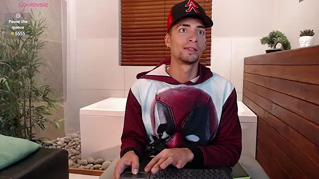 DrakeNeumann online show from March 18, 2025, 6:46 am