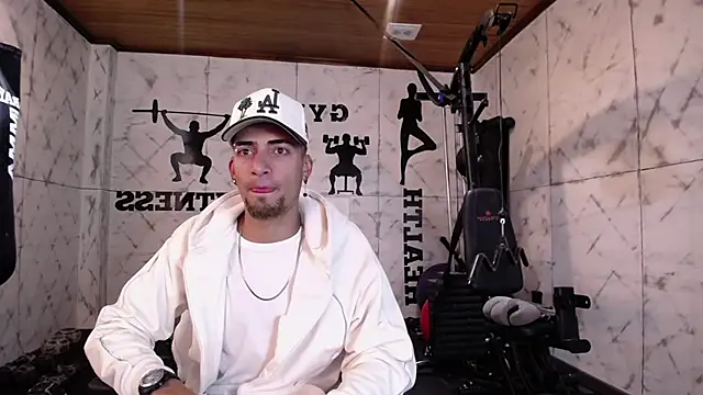 DrakeNeumann online show from September 9, 2025, 3:50 am