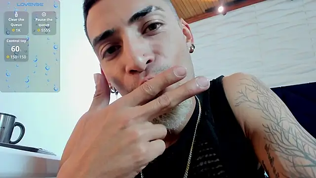 DrakeNeumann online show from October 13, 2025, 3:39 am