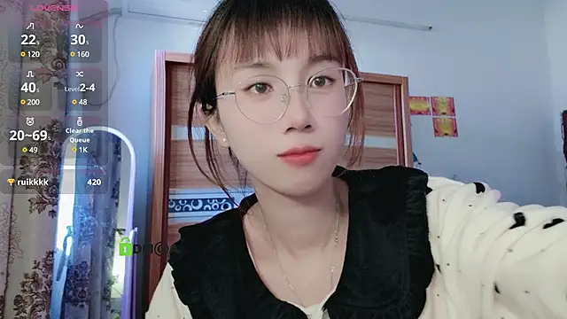 Lili 666 online show from January 10, 2025, 7:46 am