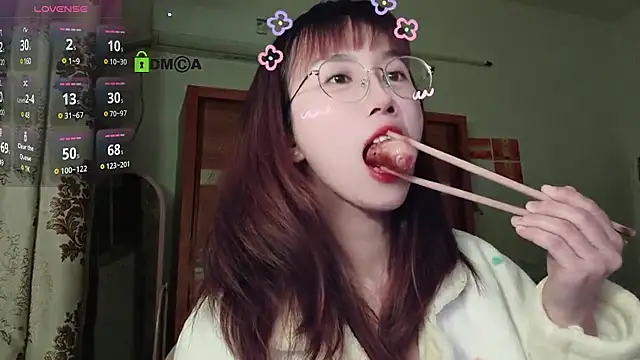 Lili 666 online show from January 13, 2025, 4:41 pm