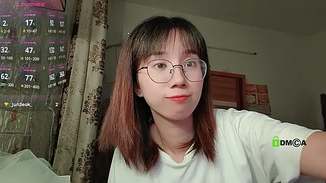 Lili 666 online show from September 21, 2025, 5:47 pm